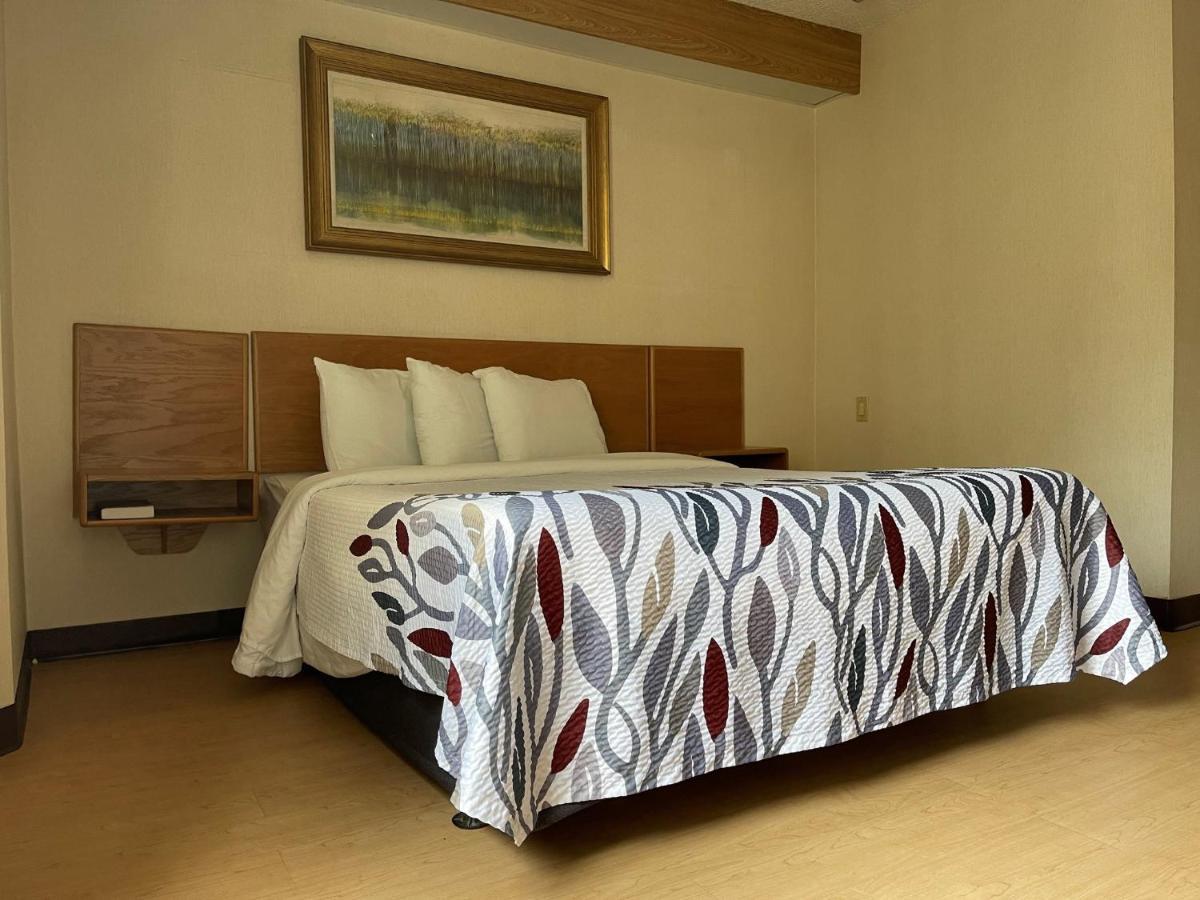 Red Roof Inn برانسون المظهر الخارجي الصورة