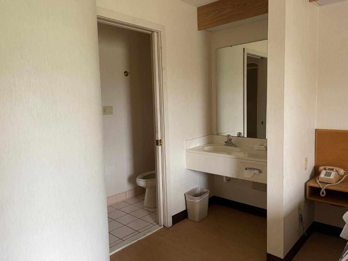 Red Roof Inn برانسون المظهر الخارجي الصورة